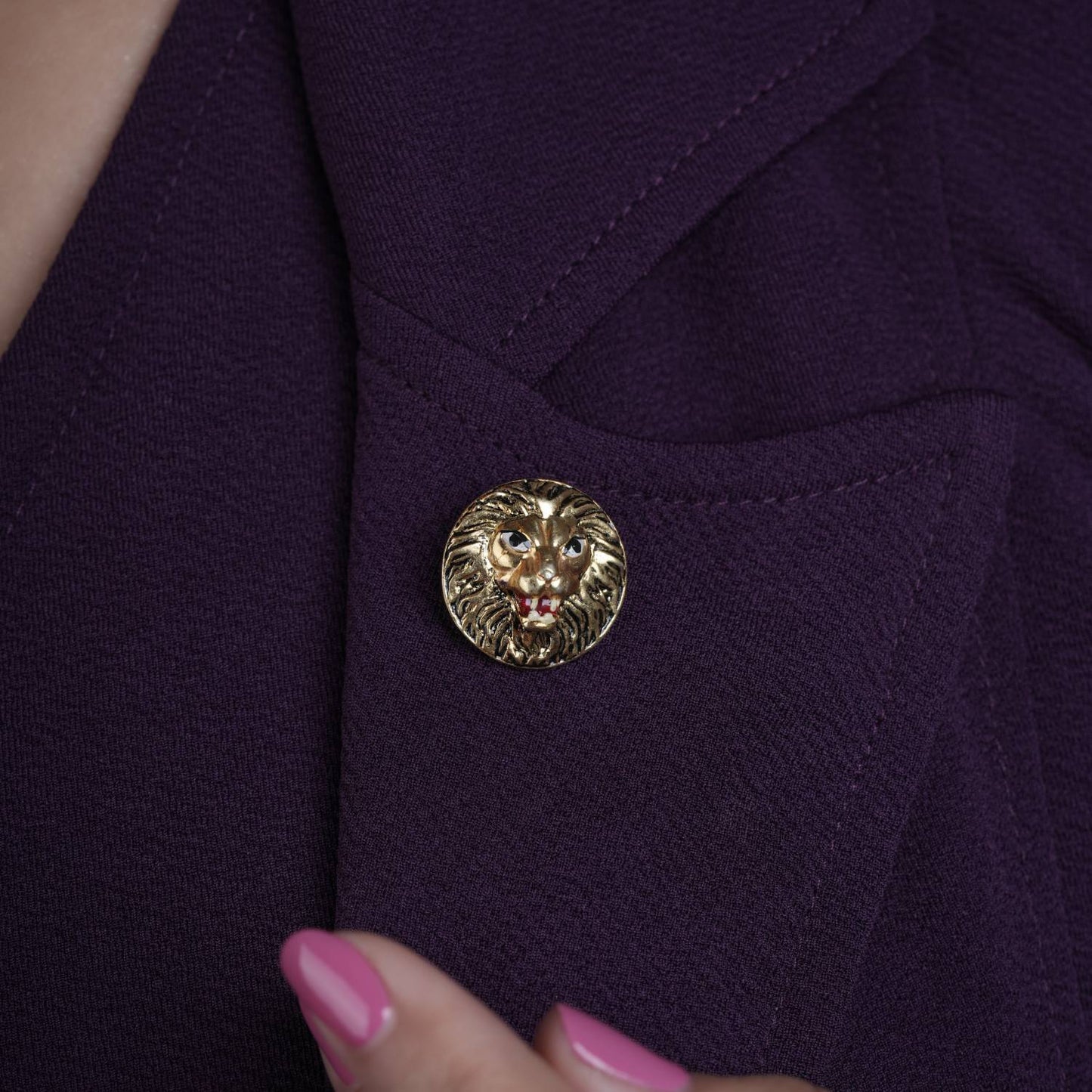 silver lion gold plated enamel lapel pin brooch
