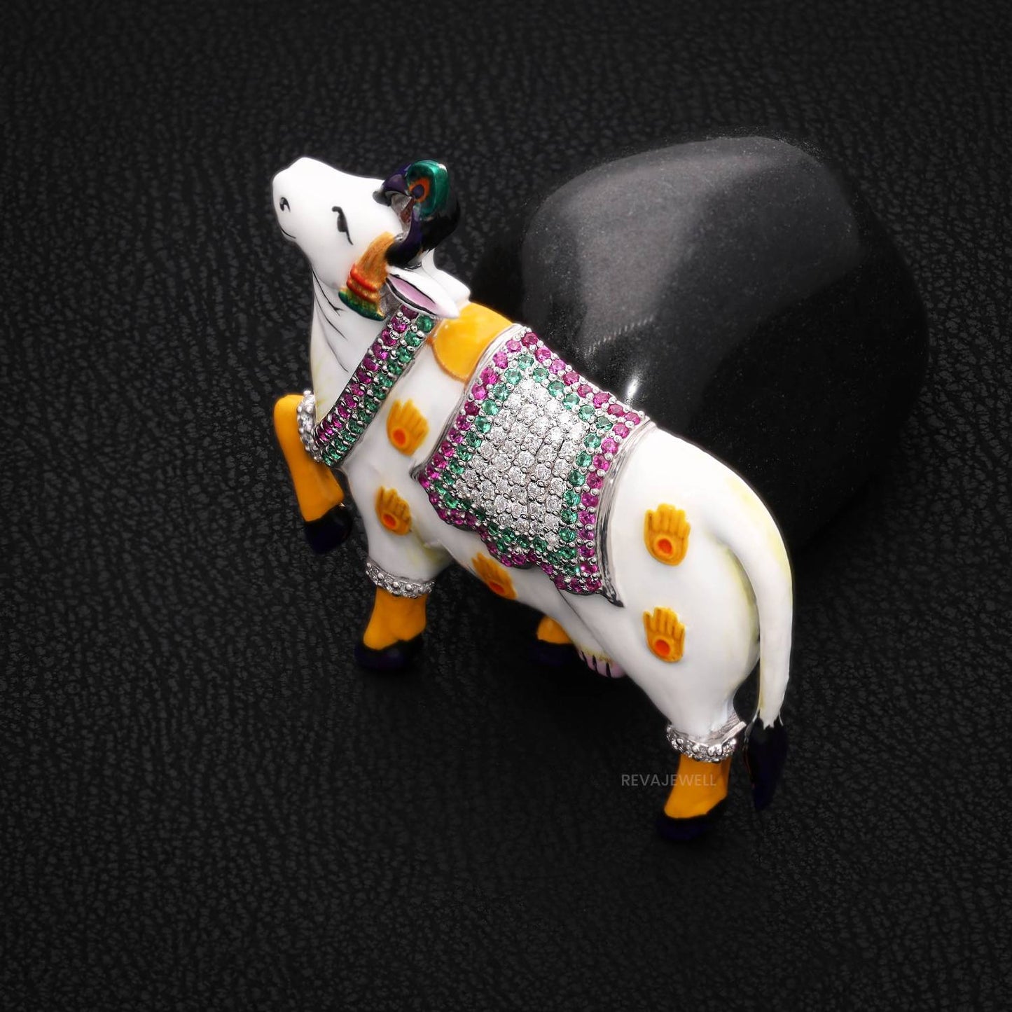 925 silver pichwai cow vastra moissanite diamond enamel brooch