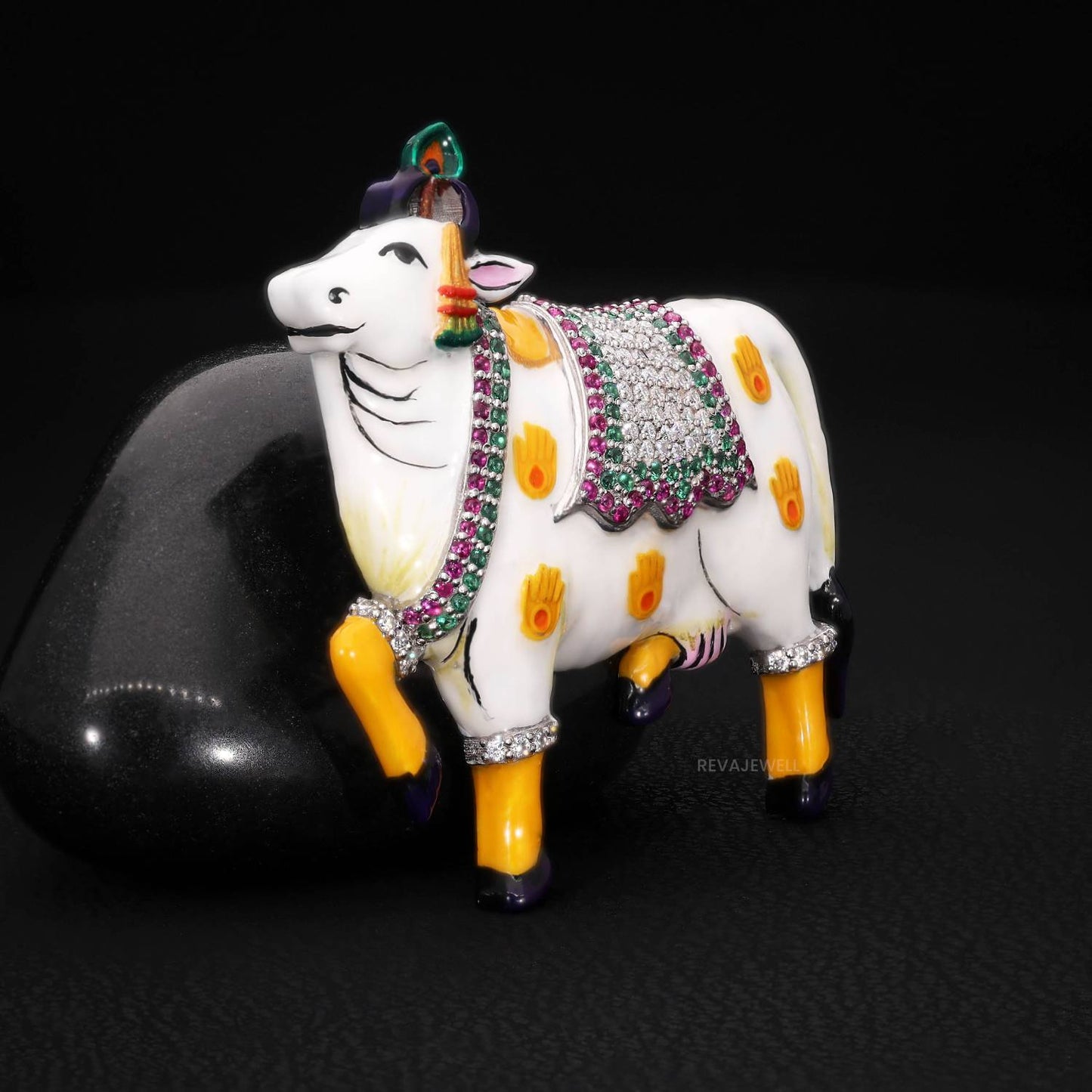 925 silver pichwai cow vastra moissanite diamond enamel brooch