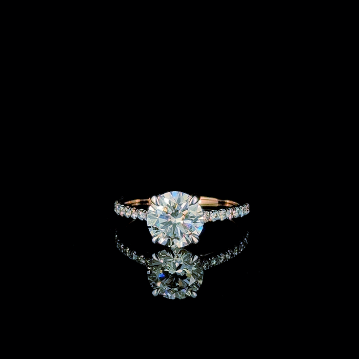 Round cut pavé shank solitaire ring, side profile